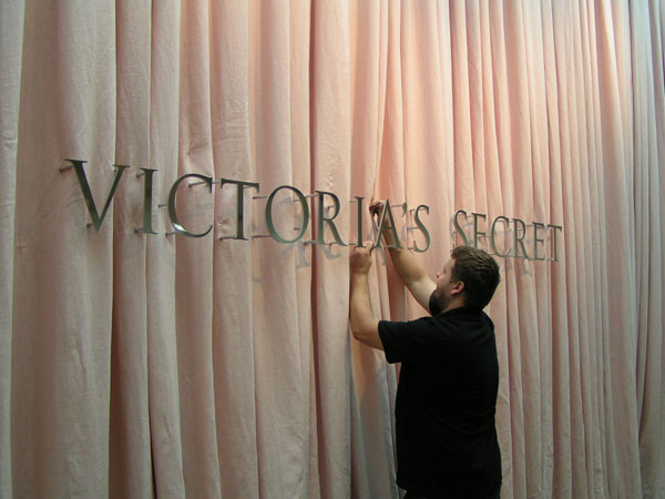 Sign installation at Victoria's Secret headquarters